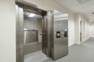 16-16-51 Germantown Ct-Ste 100-1954656