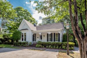 7642 Poplar Pike